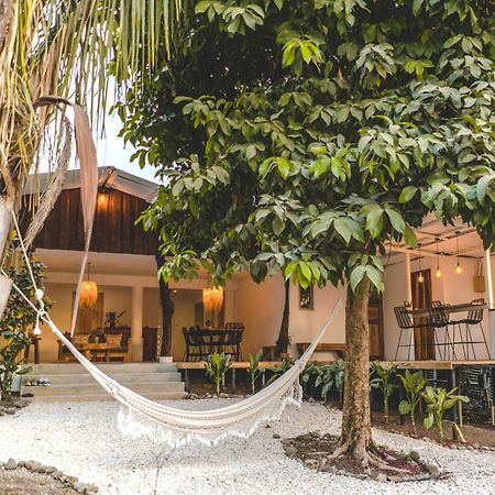 Cuatro Vientos Lodge & Apartments - Mal Pais, Costa Rica Playa Santa Teresa  외부 사진