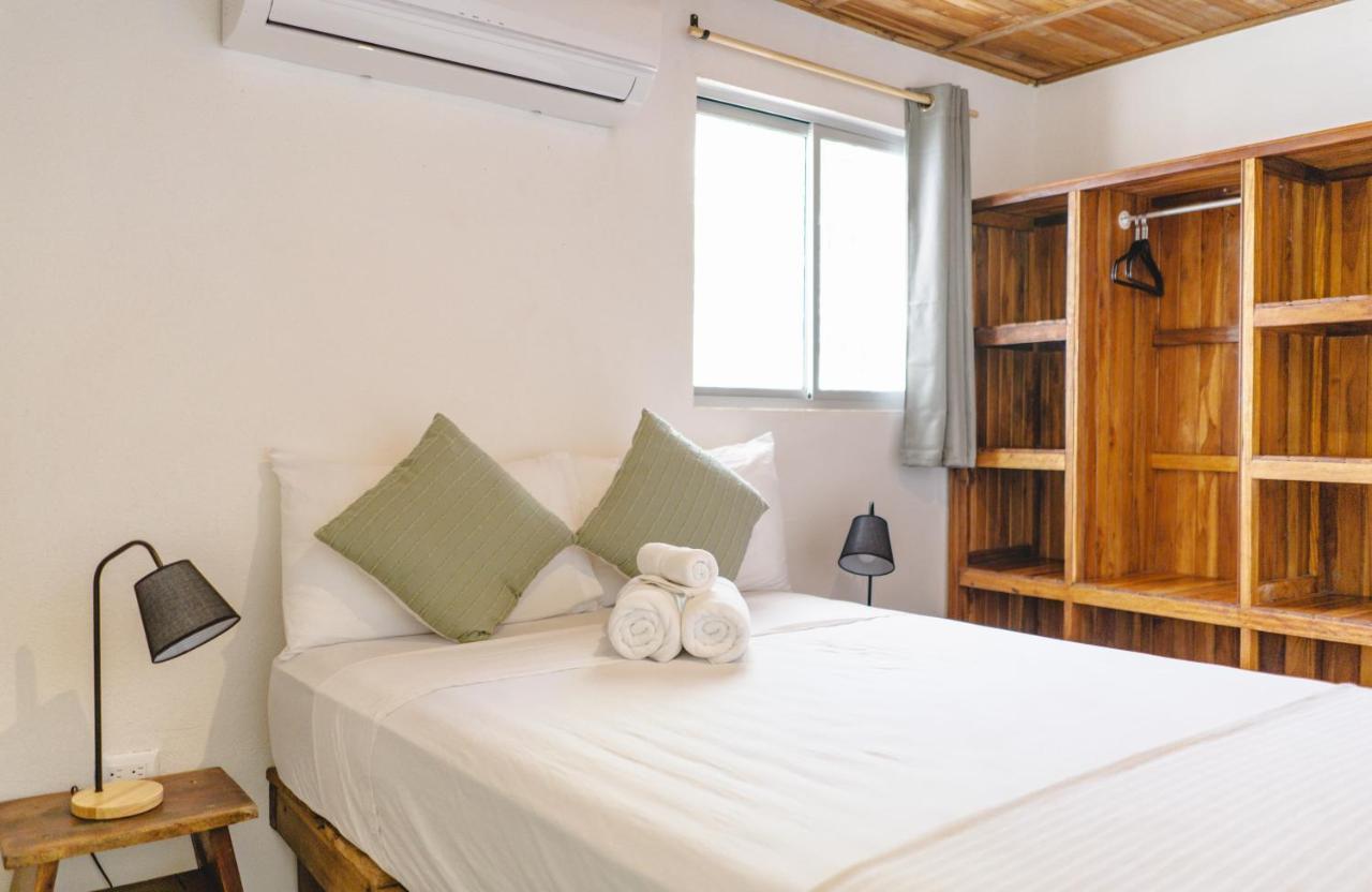 Cuatro Vientos Lodge & Apartments - Mal Pais, Costa Rica Playa Santa Teresa  외부 사진