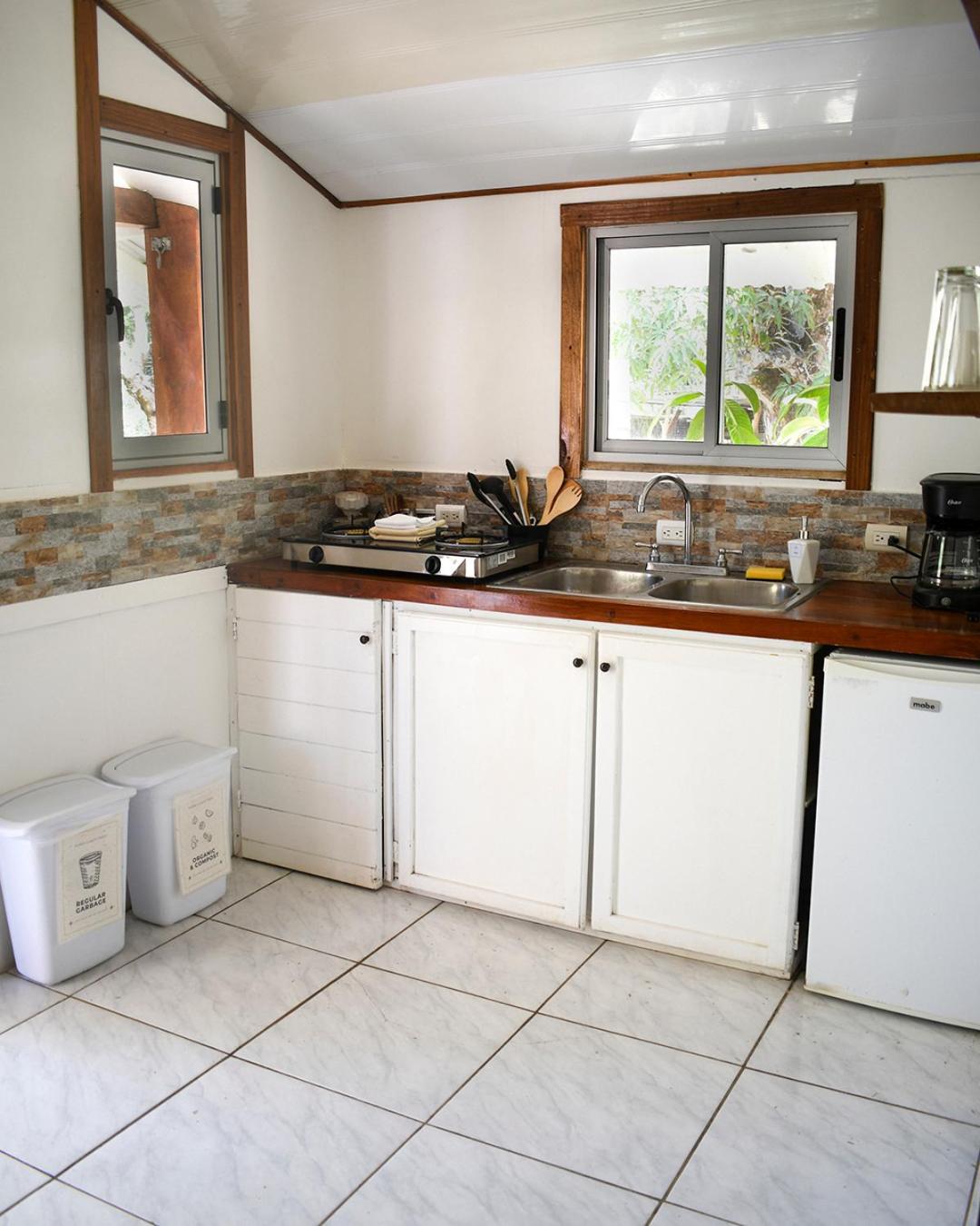 Cuatro Vientos Lodge & Apartments - Mal Pais, Costa Rica Playa Santa Teresa  외부 사진