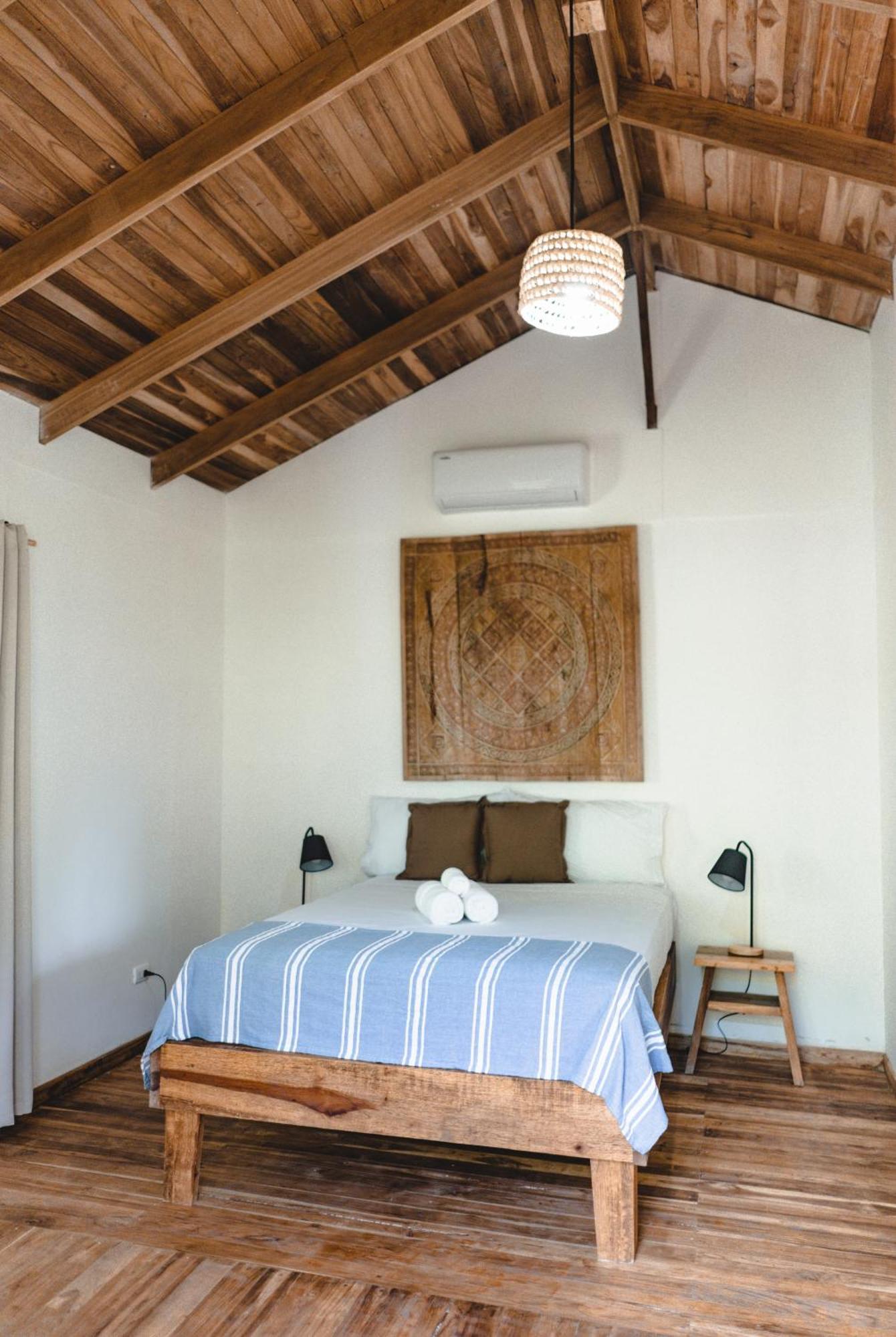 Cuatro Vientos Lodge & Apartments - Mal Pais, Costa Rica Playa Santa Teresa  객실 사진
